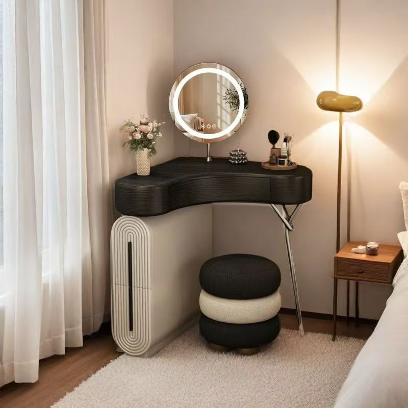 Bedroom Corner Makeup Table