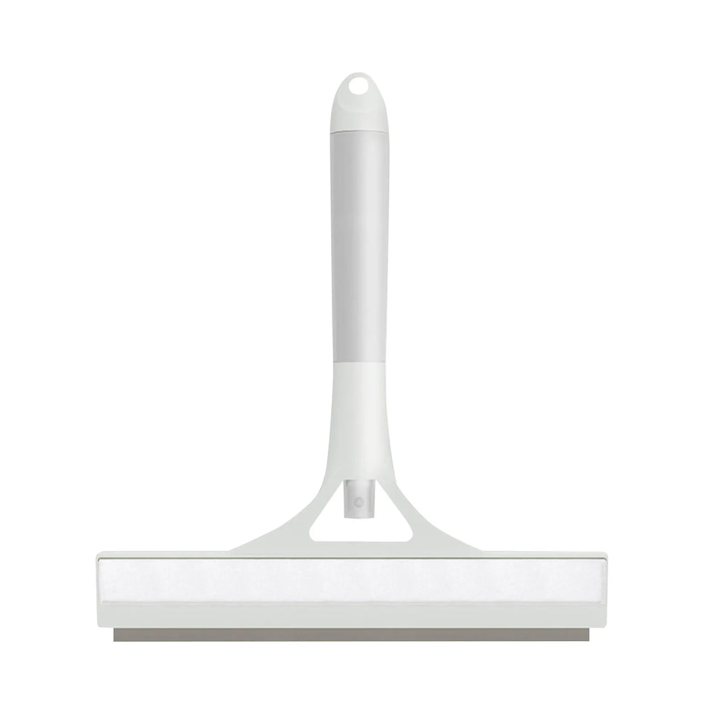 Window Wiper With Water Spray